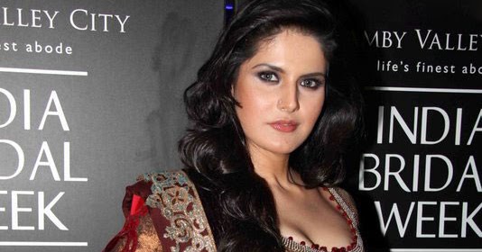 Scandals Hot Zarine Khan Expose Her Yummy Cleavage In