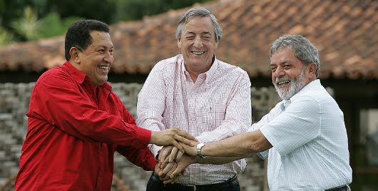 Hugo Chávez, Néstor Kirchner y Lula da Silva en Brasilia, el 19 de enero de 2006