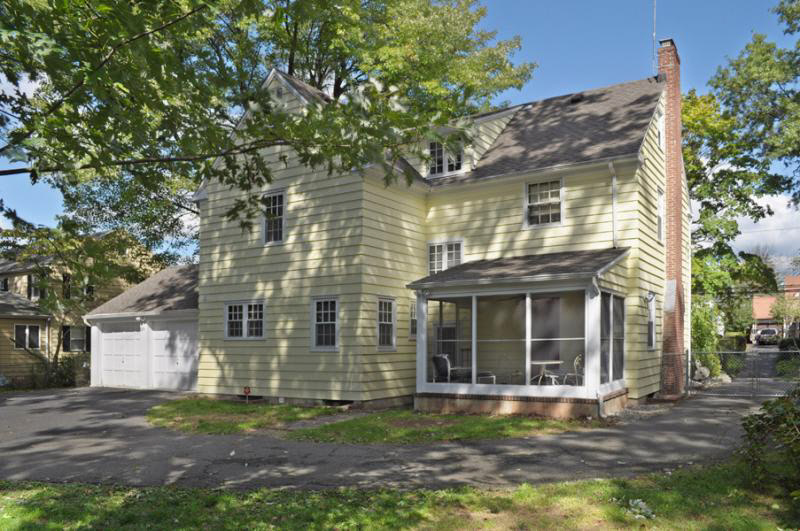 From City to Suburbia 137 NORWOOD AVE North Plainfield Boro, NJ 07060