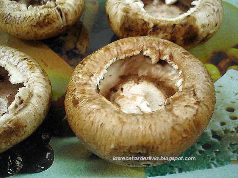 Las recetas de Silvia Hongos Portobello rellenos con queso gruyere
