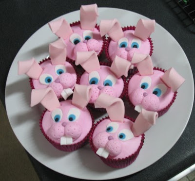 https://3.bp.blogspot.com/_V8e0o27LBQ0/SOlYRp6tNDI/AAAAAAAABCI/-Ff4gcnSAKo/s400/cupcake+bunnies.jpg