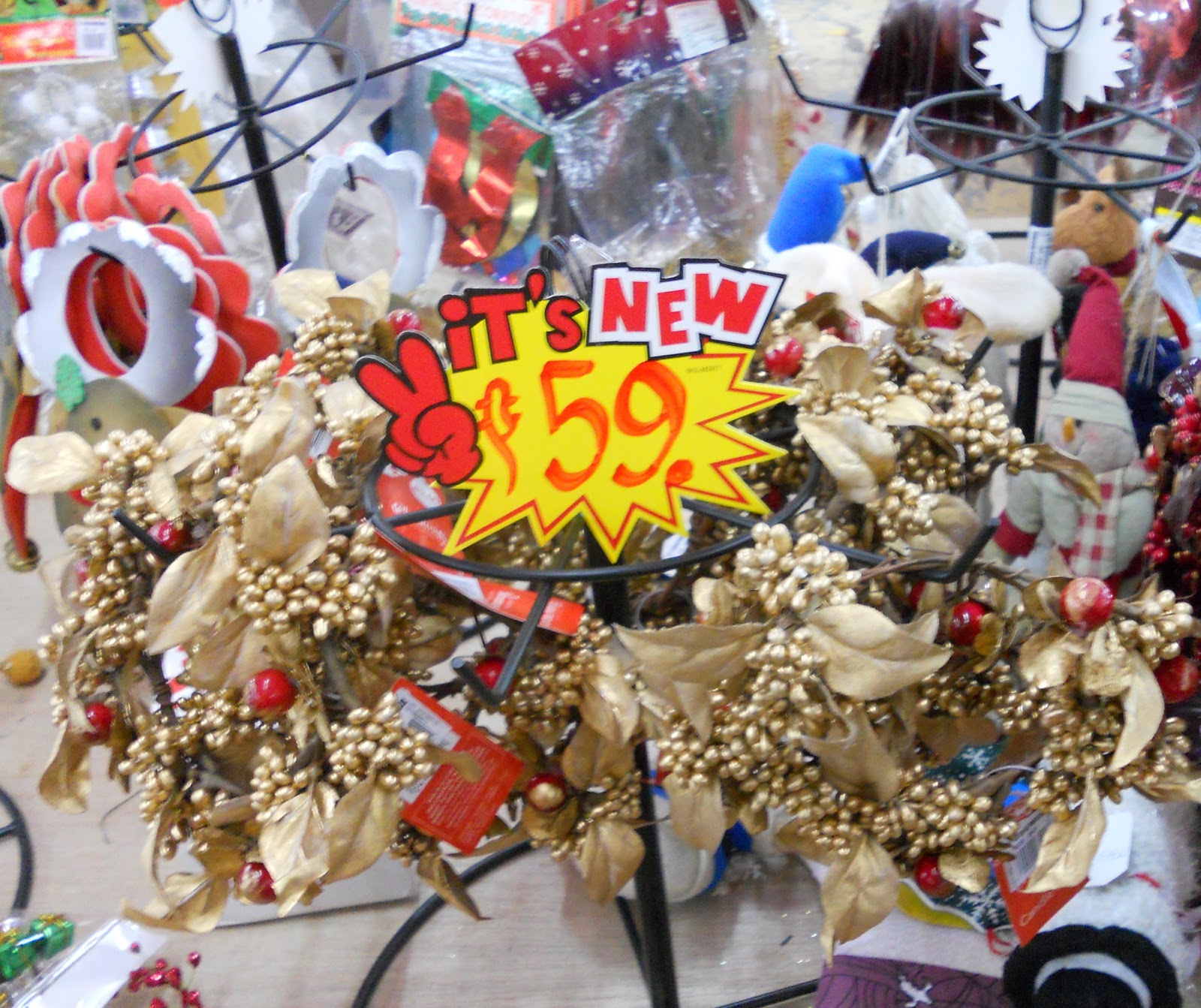 Manila Shopper Christmas decors at Uniwide