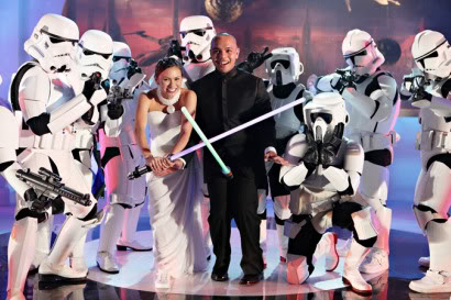 [star-wars-wedding-couple-2.jpg]