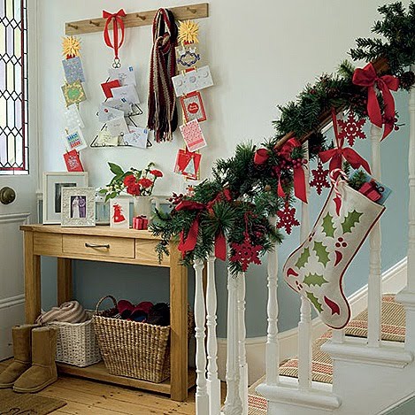 espaciohogar com wp content uploads Christmas Decor Ideas by Ideal Home 6 thumb Sugestões para decoração natalina no Hall de entrada ou corredor. 