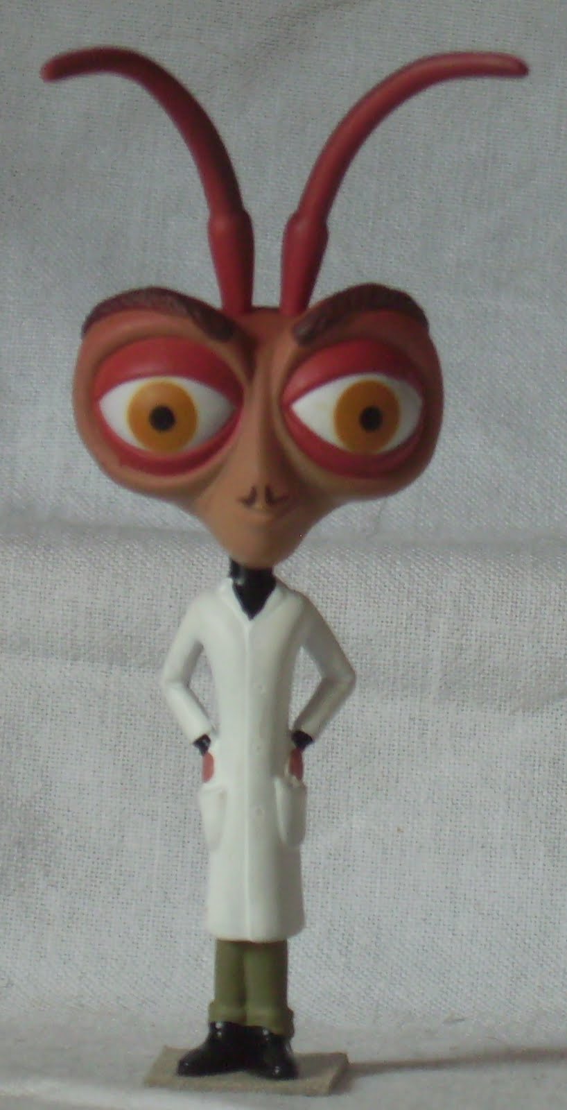 [CUCARACHA+(DR)+(MONSTRUOS+CONTRA+ALINIGENAS).JPG]