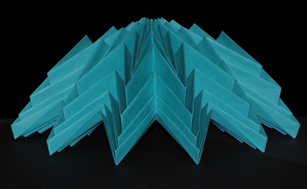 LIZHET ALETYA ZAMUDIO COVA: Plano volumen en estructura laminar - Miura