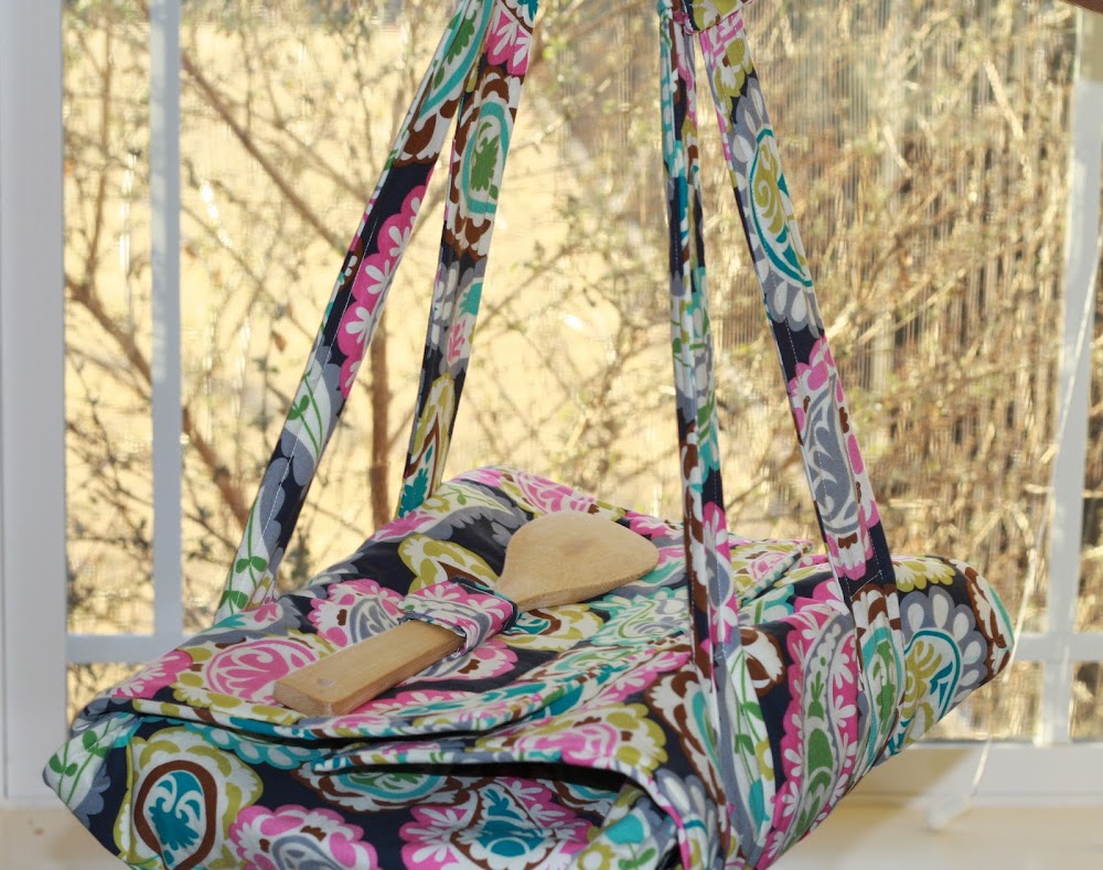 Keeping My Cents ¢¢¢: Homemade Casserole Dish Carrier!