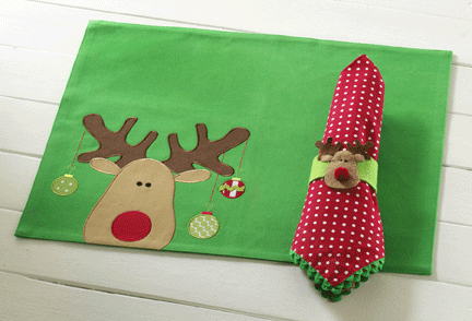 [merry-moose-placemat_1.gif]
