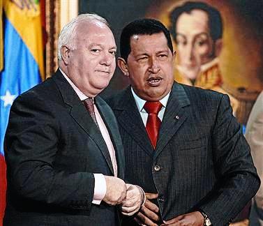 [Chavez+Moratinos.jpg]