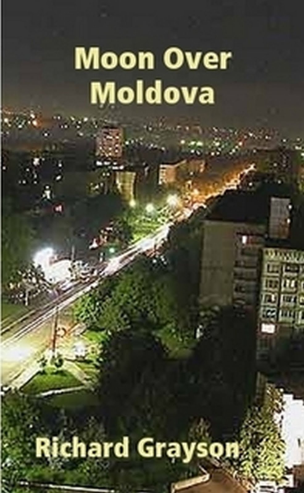 [MOON+OVER+MOLDOVA+cover.jpg]