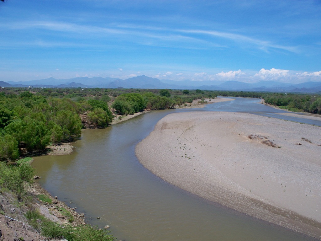 CochoNetas: Toda Tierra Caliente: La tirolesa del Balsas
