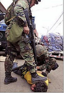 militarizacion_abuso_de_poder_jpgo87plj_jpgmid.jpg