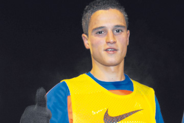 FC Barcelona: Afellay llega a Barcelona