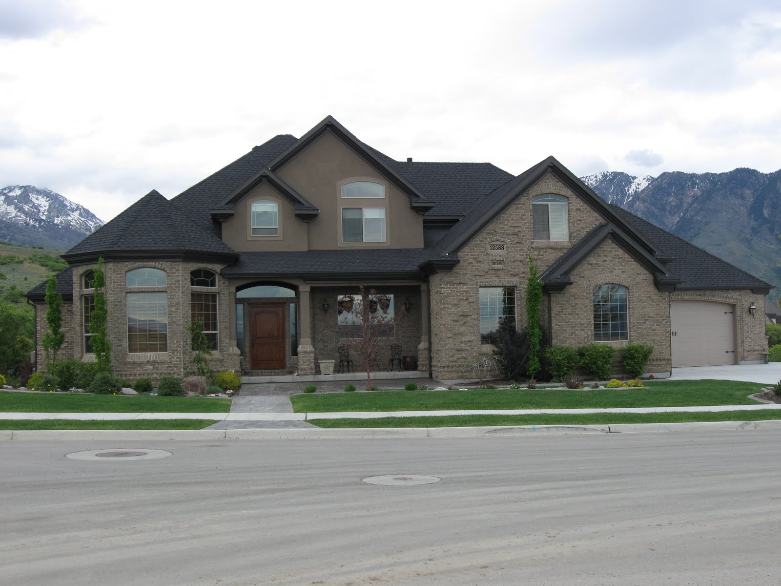 Mike Gillings Masonry Past Utah Valley Parade of Homes