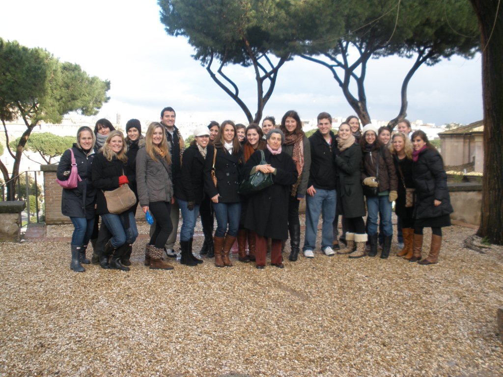 [Michelangelo+Class+in+Rome.jpg]