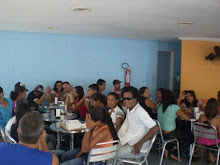 Walmir do Carmo e alunos de Teatro de Itagibá