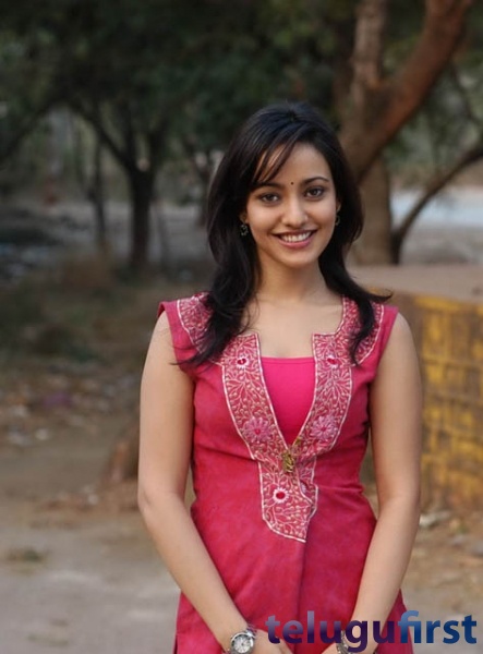 Neha Sharma New Gallery ~ TELUGU HOT ACTRESS