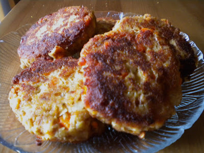 This recipe for faux crab cakes -- also known as easy tuna cakes, will be a weekly staple on your frugal weekly meal plan.