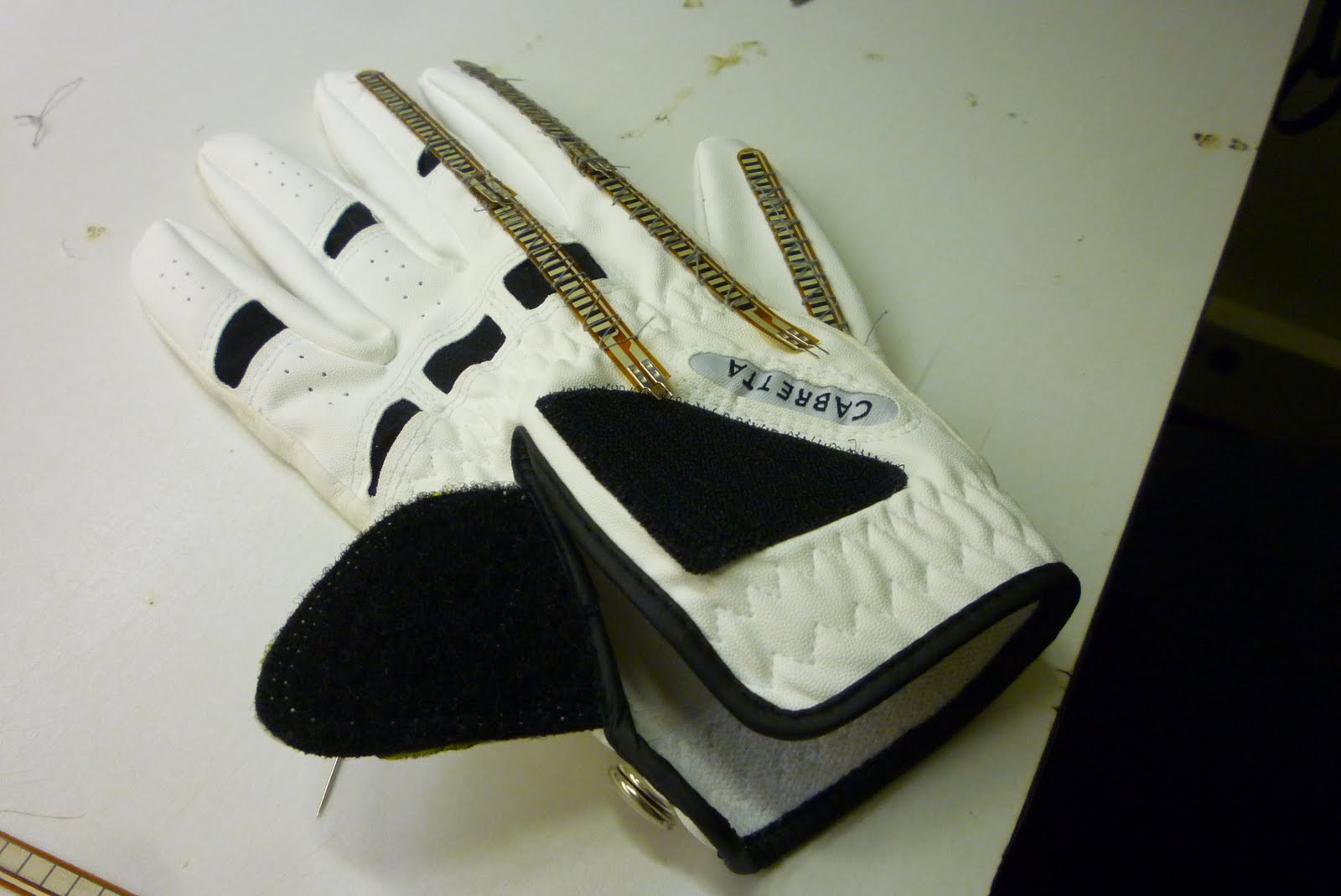 Ben's Notes Sign Language to Braille Glove ( > Simon Says)