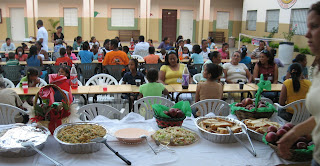 DESTACAN IMPACTO CENA NAVIDEÑA A POBRES POR FUNIDEMO 2008 | En Linea