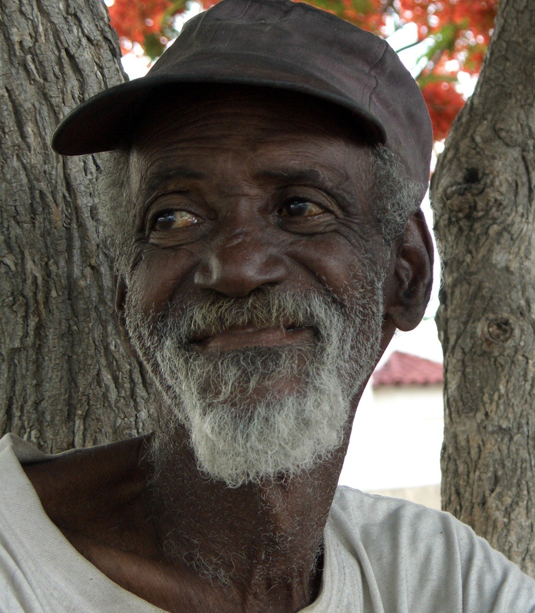 [116_Osvaldo+003.jpg]