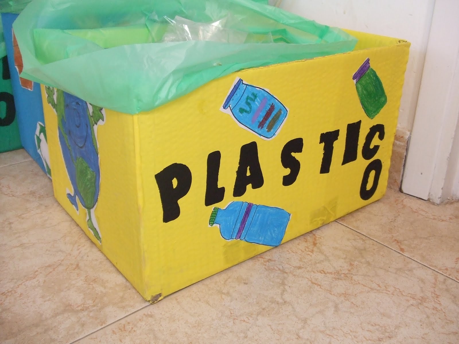 colores de papeleras para reciclar