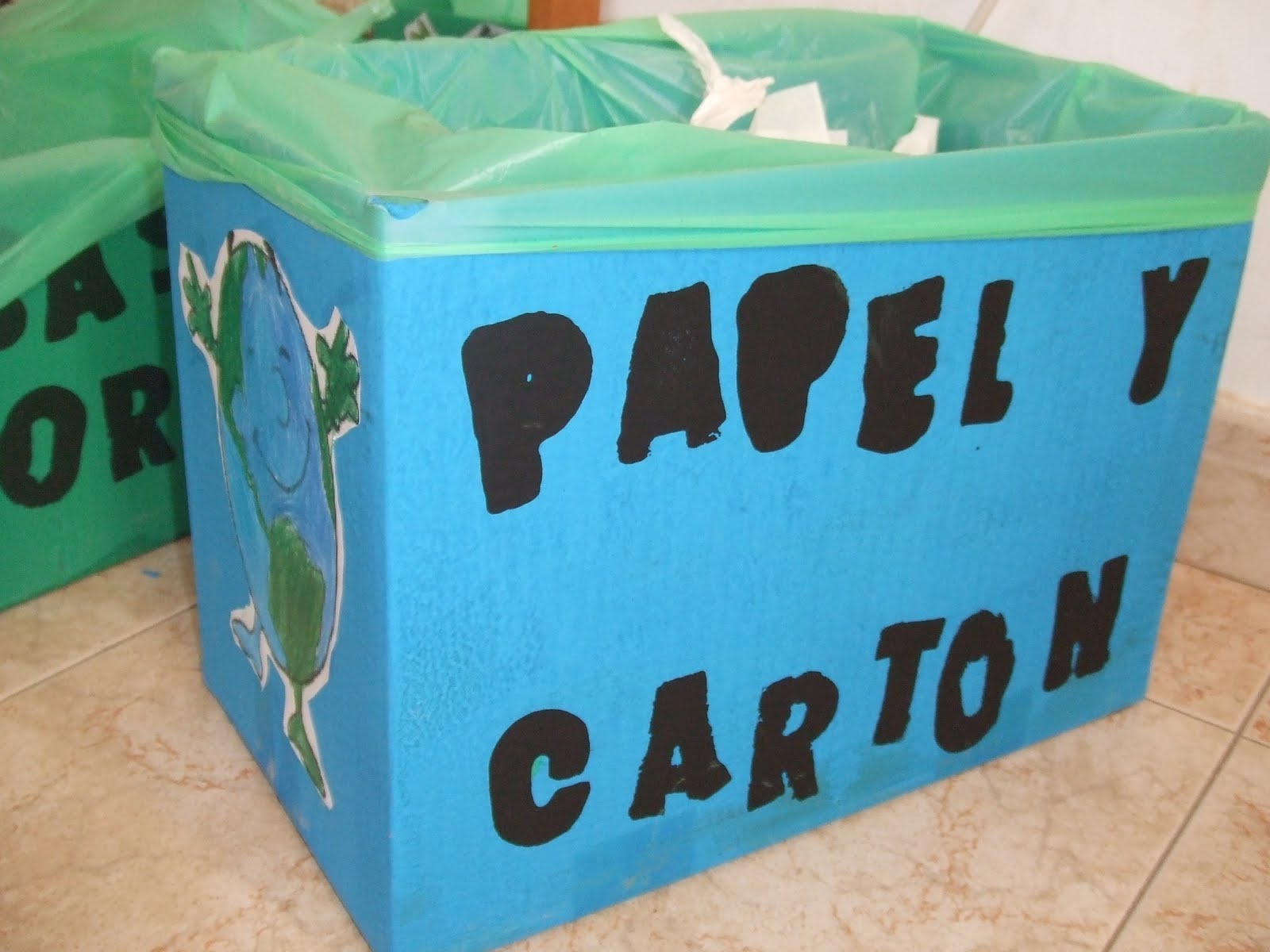 colores de papeleras de reciclaje