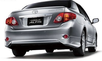 Toyota_Altis_4.jpg