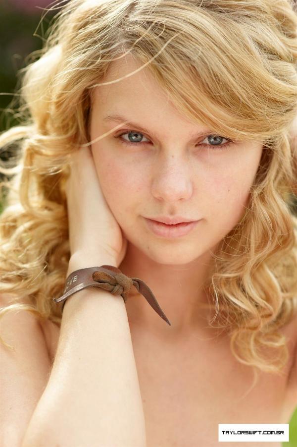 Taylor Swift's Natural Beauty: Embracing The "No Makeup" Look