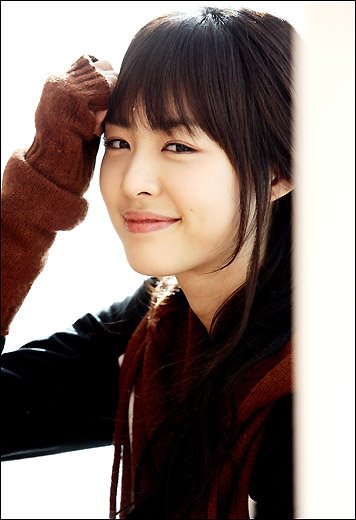 [Lee+Yeon+Hee_2.jpg]