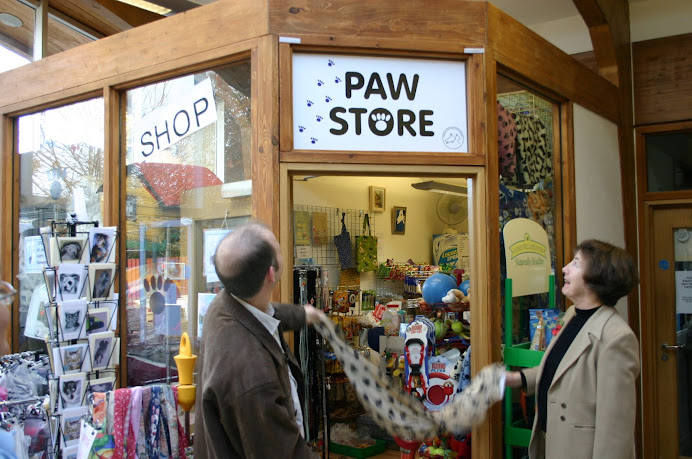 The Paw Store, Bath Cats & Dogs Home