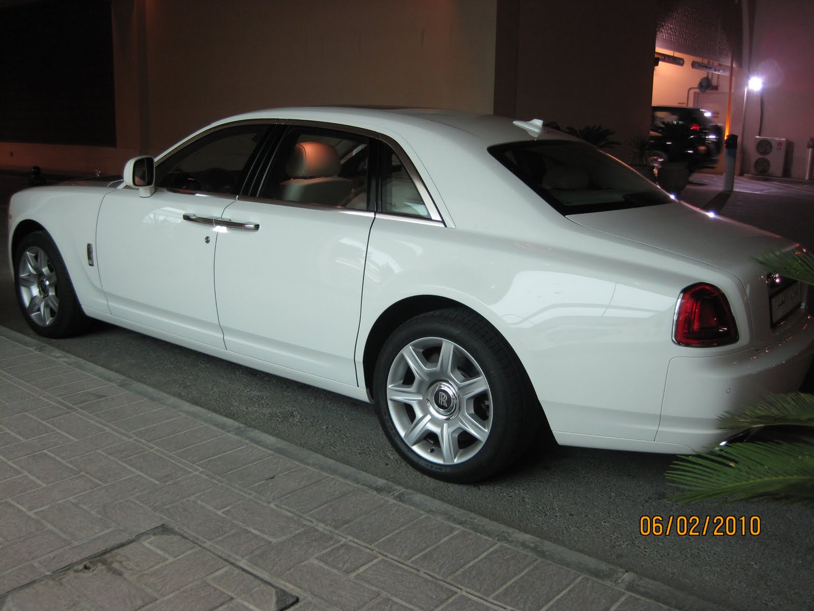 Exotic Supercars of Doha, Qatar Rolls Royce Dealership on Pearl