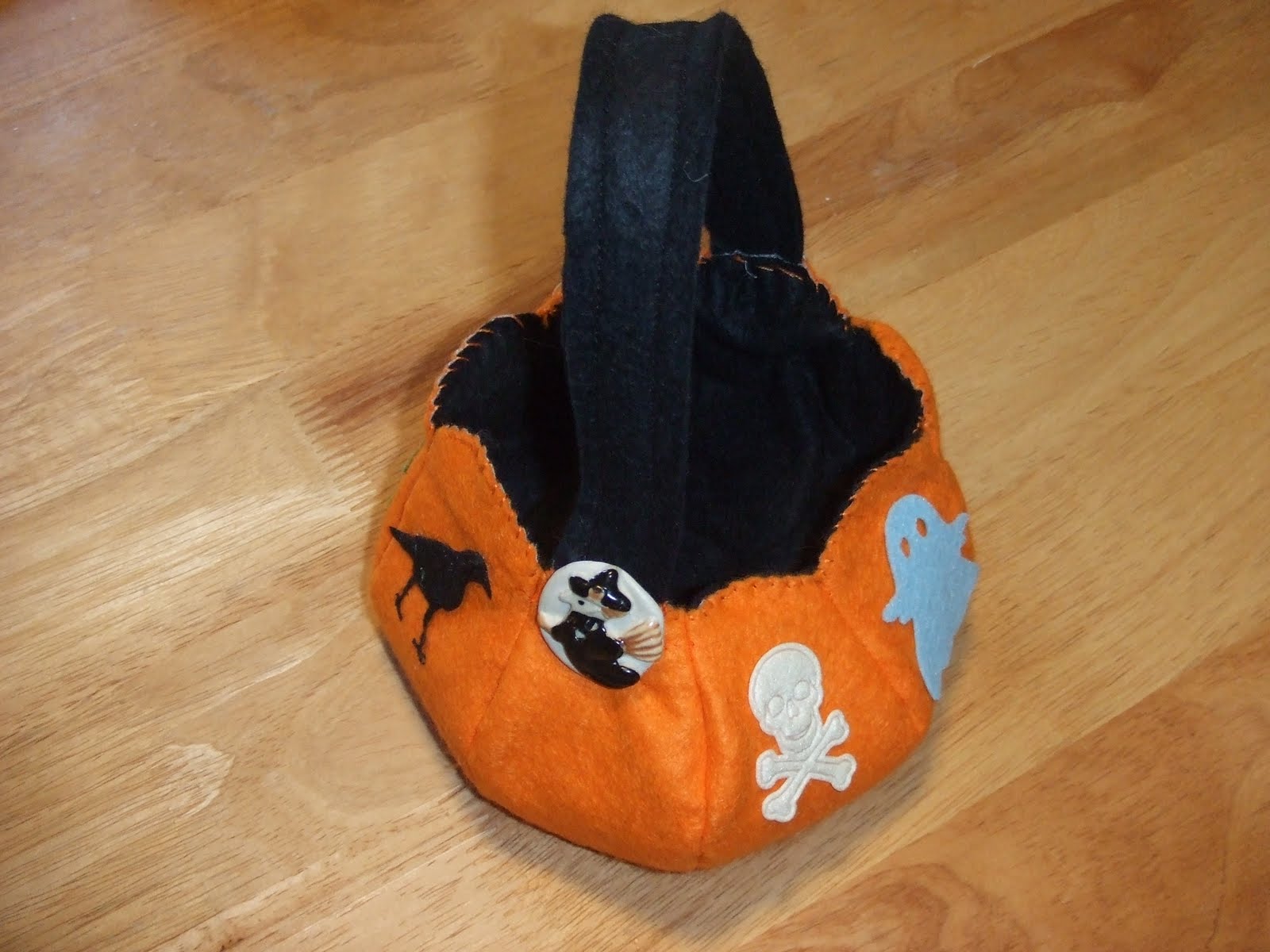 Crafting With Mel Pumpkin Bag