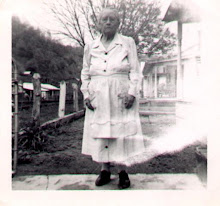 Lizabeth Gunnels Hicks--Mrs. John A. Hicks@1950