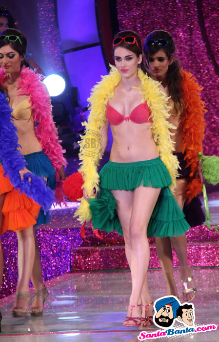 bollybreak_com_the-triumph-show-2011-74.jpg