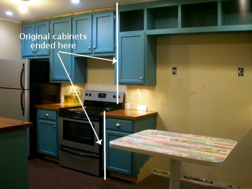 [condo--kitchen+original+cabinets+1-10-10.jpg]