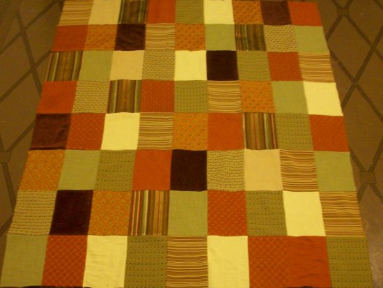 [patchwork+quilted+throw+for+eliska.jpg]