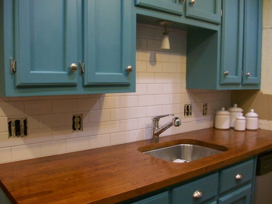 [above+sink+light.jpg]