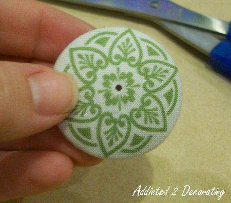 [fabric+covered+button+magnets+8.jpg]