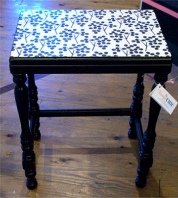 [small+side+table+after.jpg]