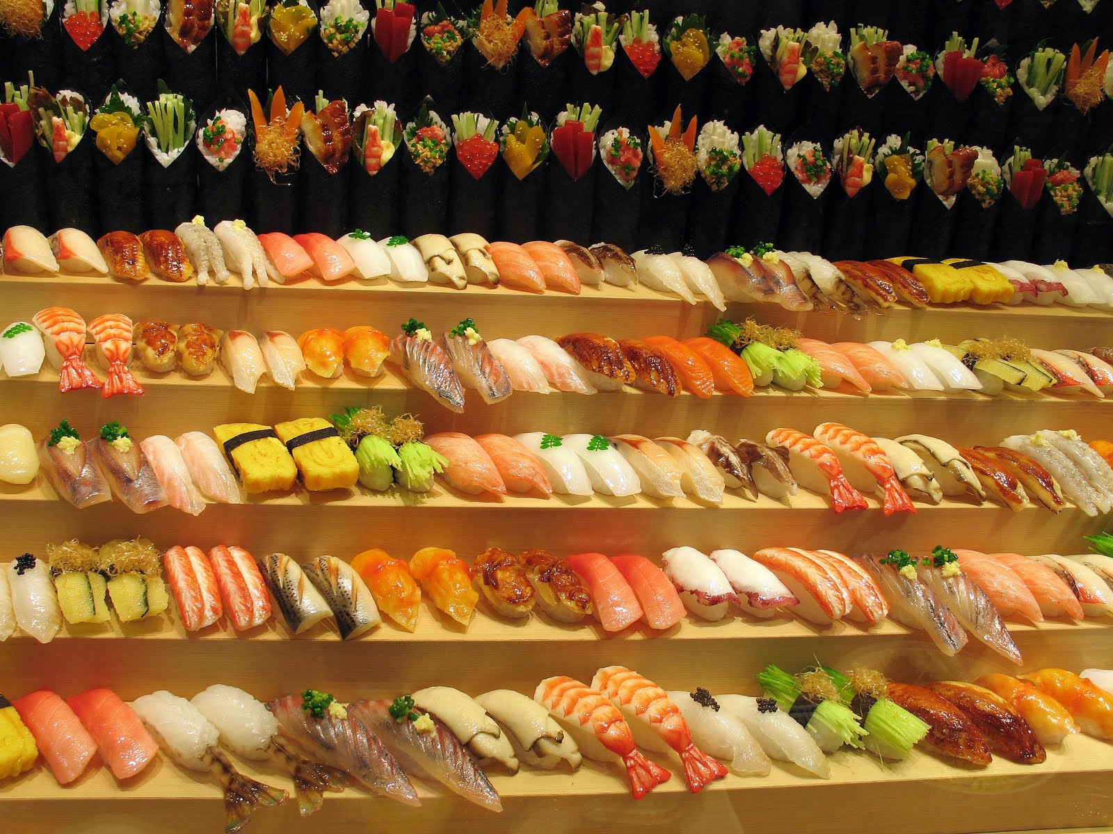 [Plastic_sushi_samples_by_barto_in_Umeda,_Osaka.jpg]