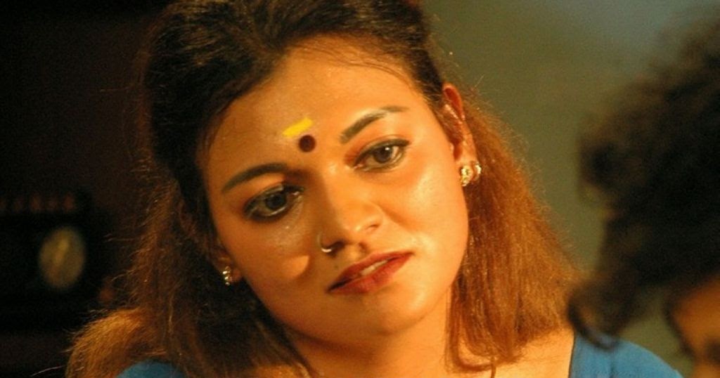 Sports Tricks Thiruttu Sirukki Hot Sexy Spicy Tamil Movie Photos