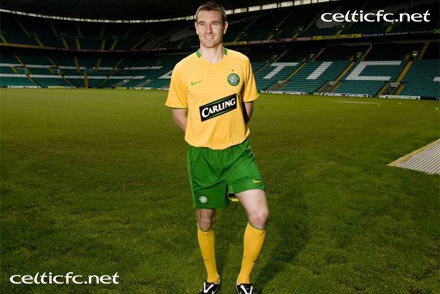 [mcmanus_newAwayKit_7.jpg]