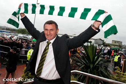 [mowbray_scarf.jpg]
