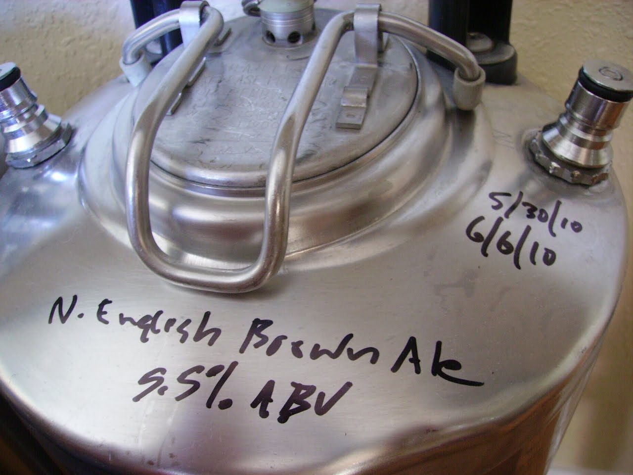 Van Houten Brewing Company: Kegging Day: Northern English Brown Ale 6.10.10