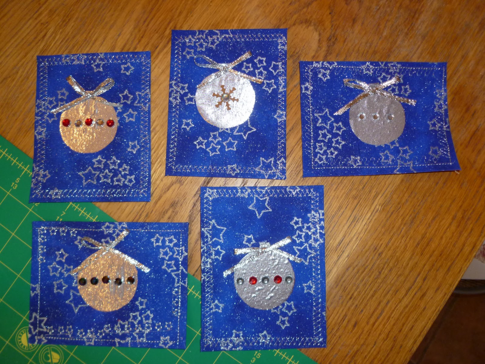 Milo's Cave Fabric Christmas Card Tutorial