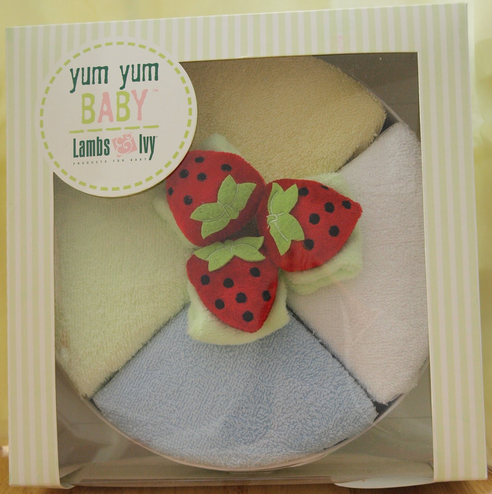 Pebbles Babies Lambs and Ivy Yum Yum Cheesecake Giftset Stock Clearance
