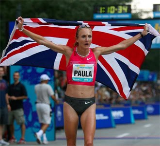 [Paula+Radcliffe+celebra+su+victoria+en+el+maratón+de+Nueva+York+de+este+año.jpg]