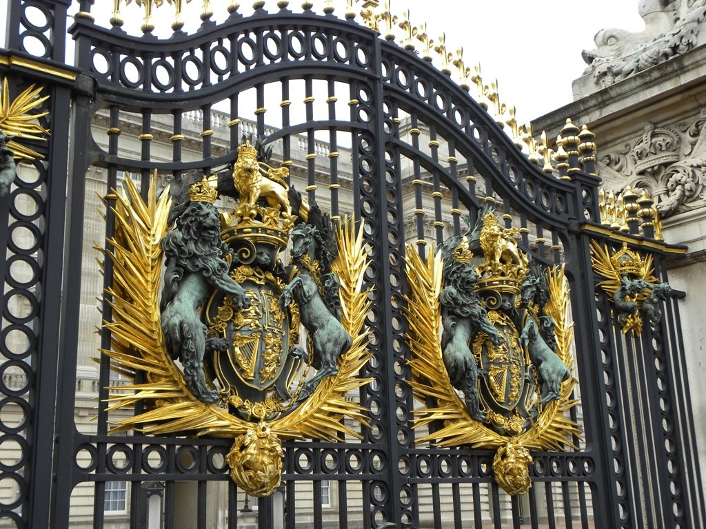 Travels - Ballroom Dancing - Amusement Parks: Buckingham Palace, the