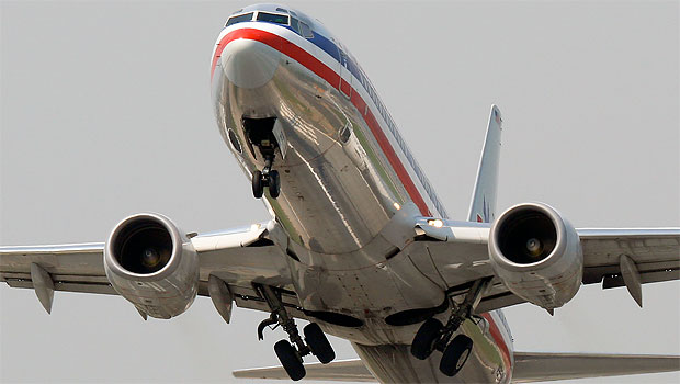 [american-airlines-jet.jpg]